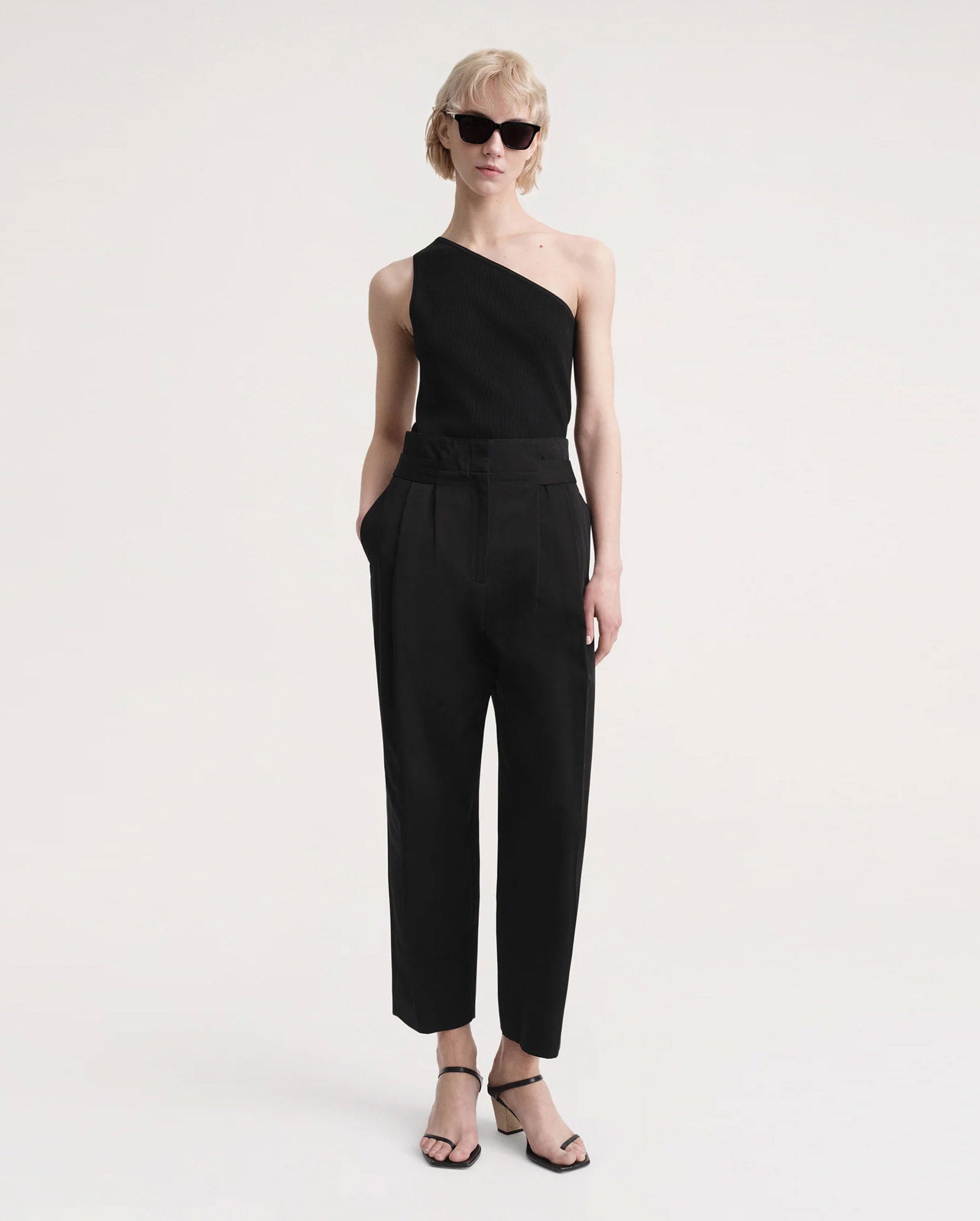 DOUBLE PLEATED TROUSERS / BLACK